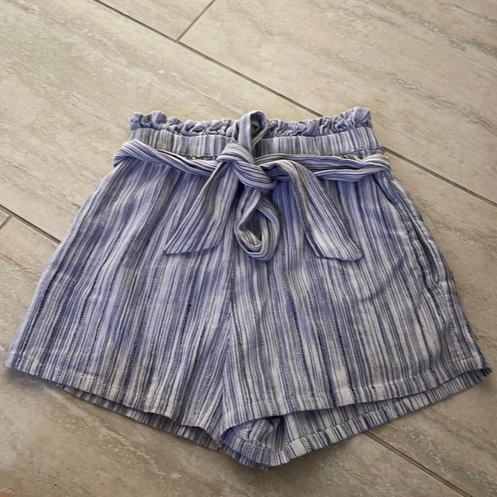 Amuse Society blue and white paper bag shorts